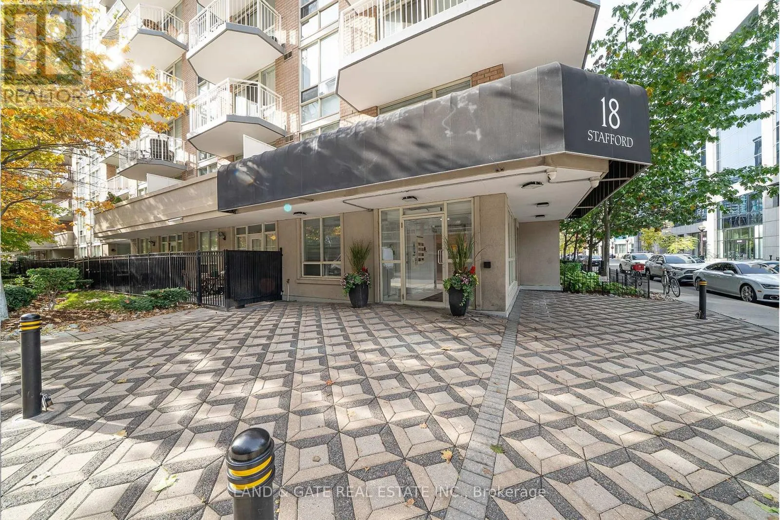 202 - 18 STAFFORD STREET, #202