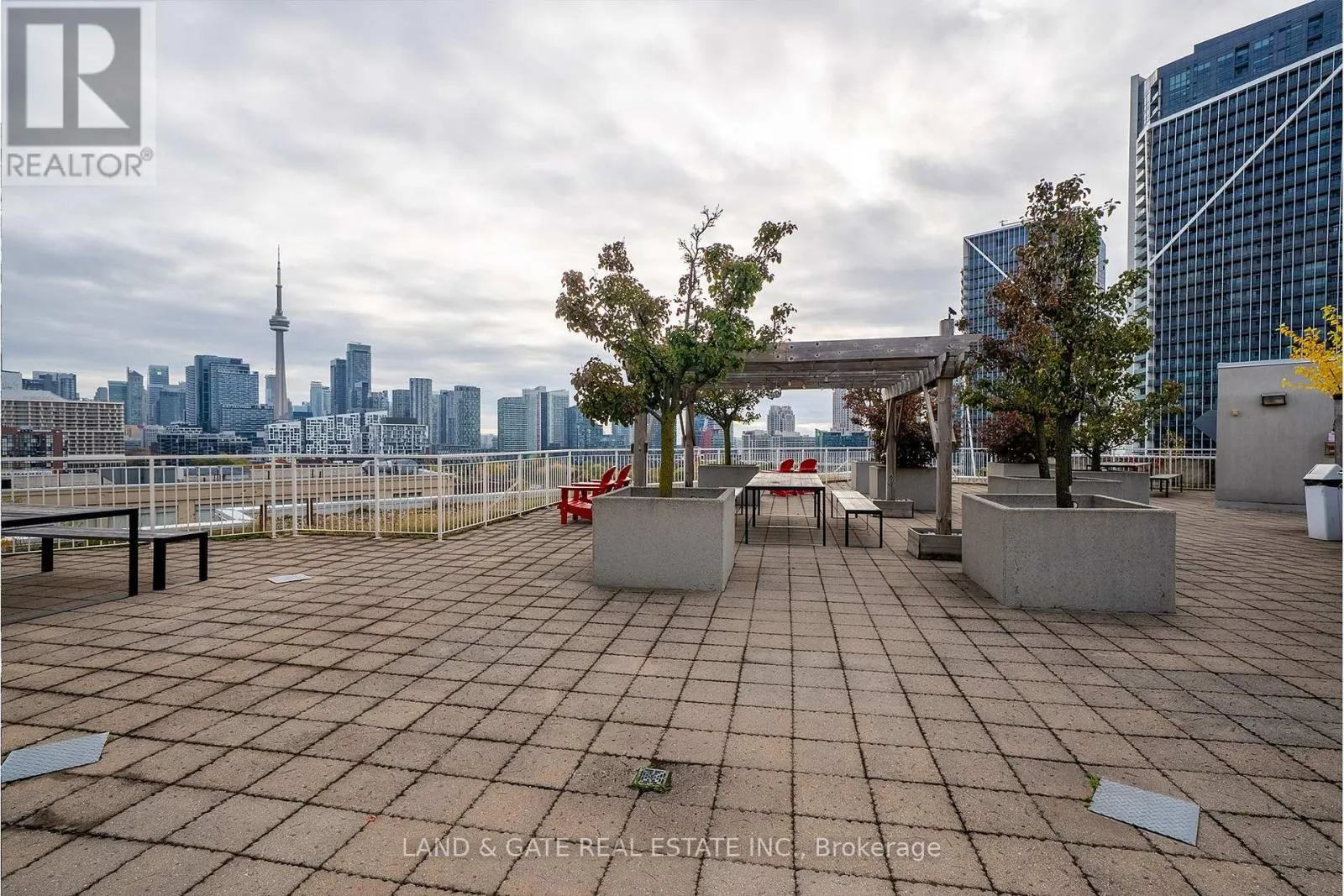 202 - 18 STAFFORD STREET, #202