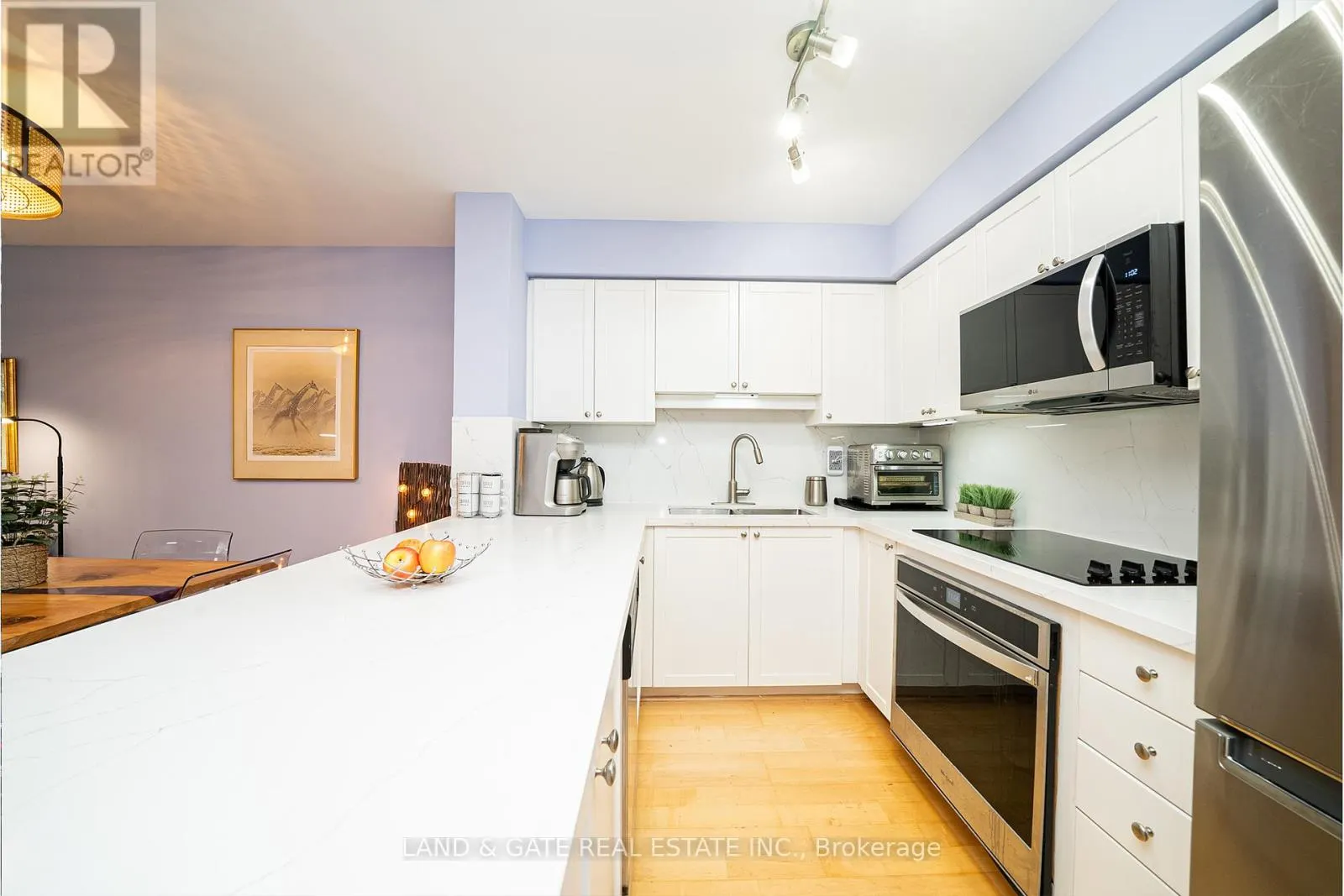 202 - 18 STAFFORD STREET, #202