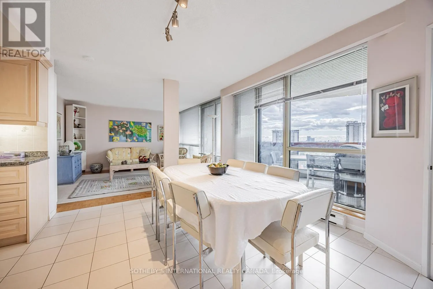 2503 - 85 SKYMARK DRIVE