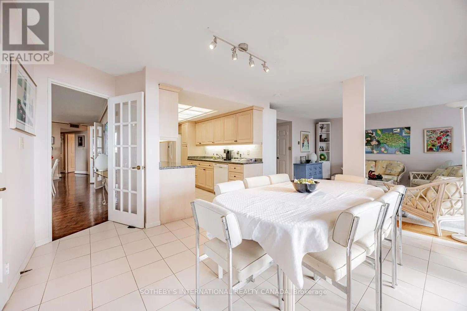 2503 - 85 SKYMARK DRIVE