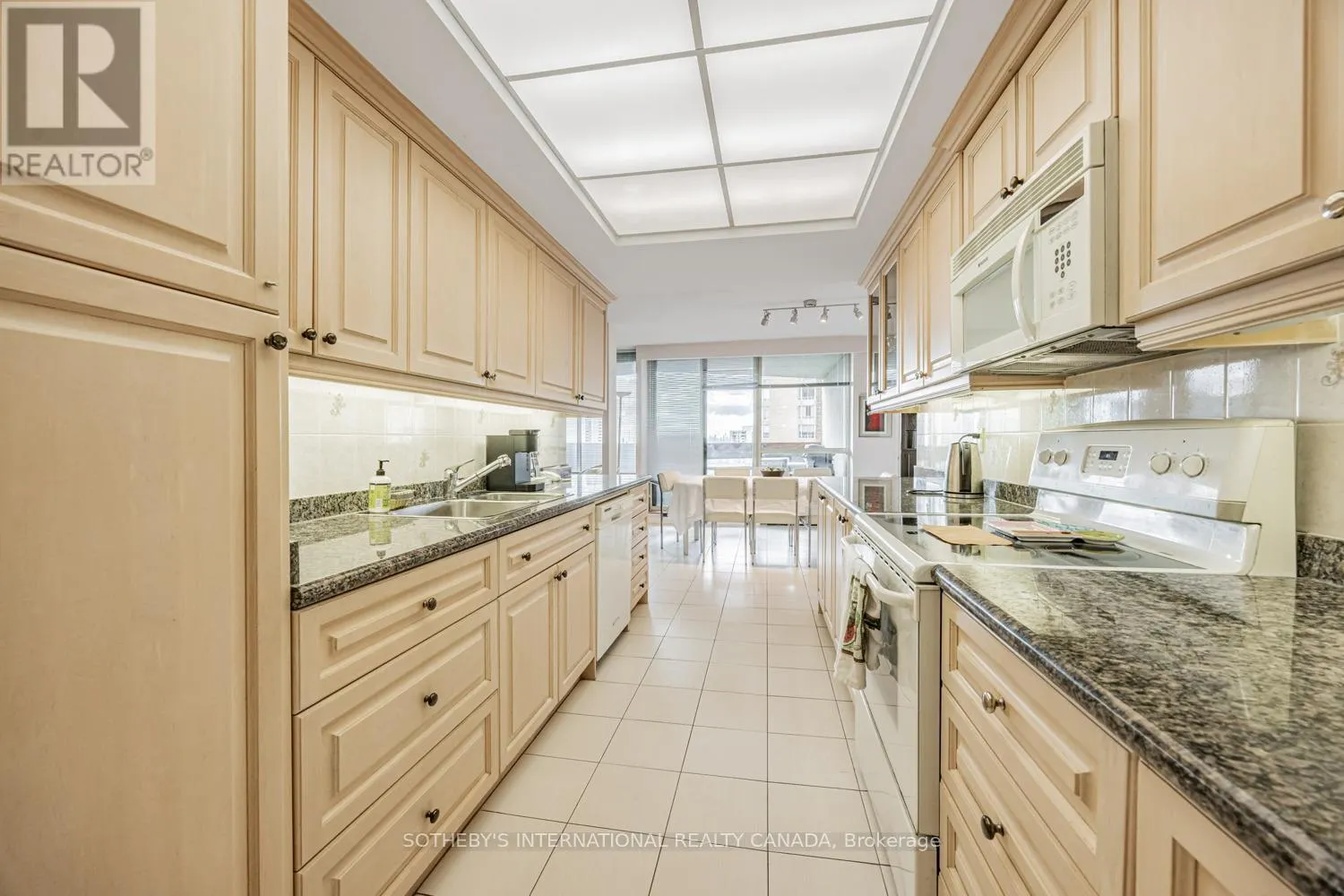 2503 - 85 SKYMARK DRIVE