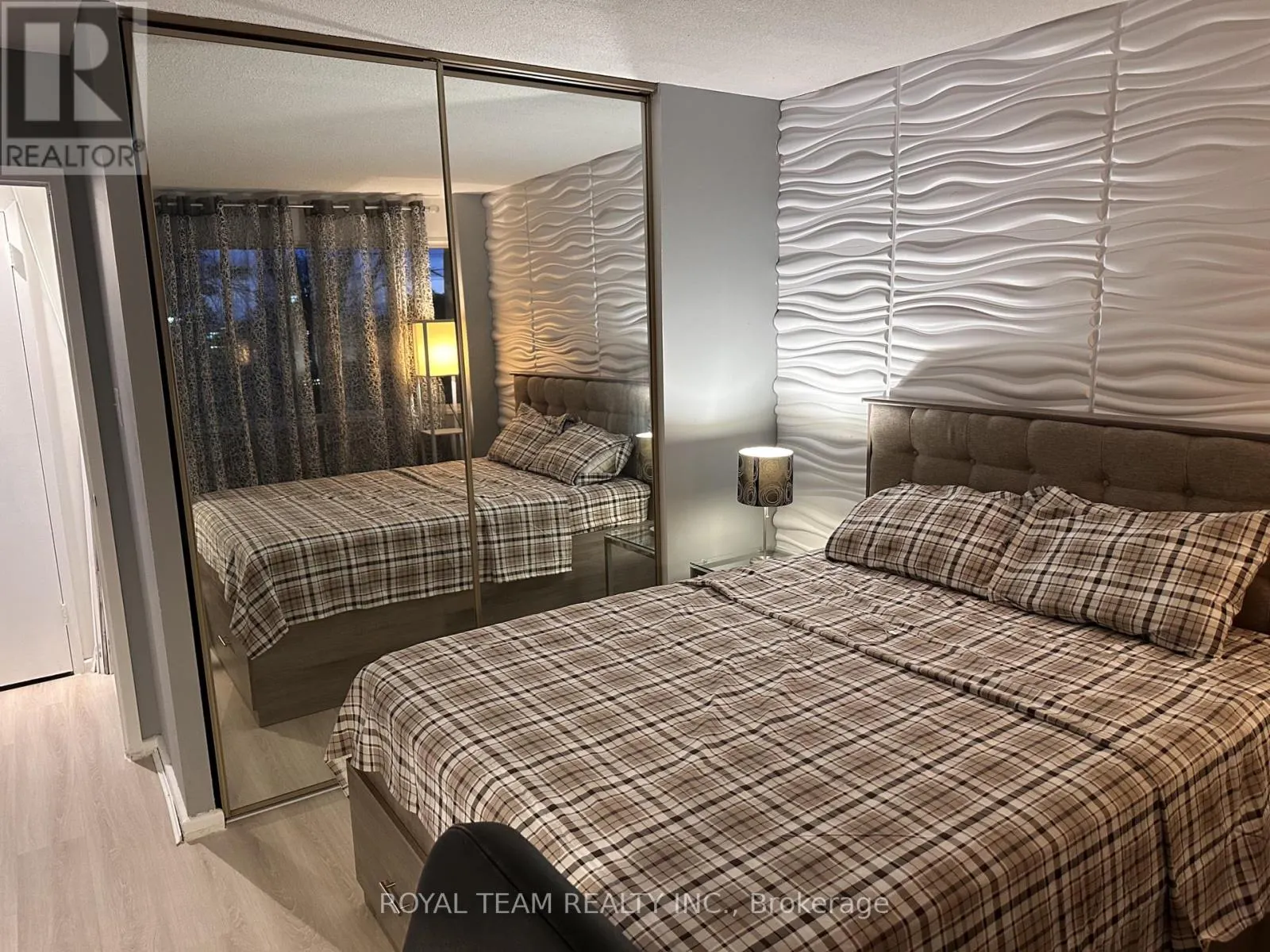 201 - 735 DON MILLS ROAD