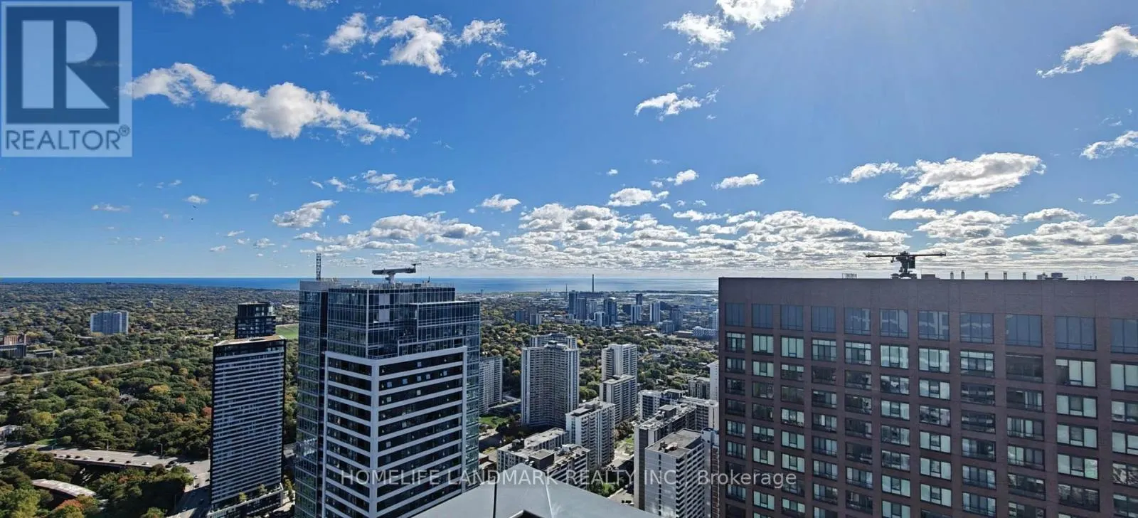 5401 - 395 BLOOR STREET S