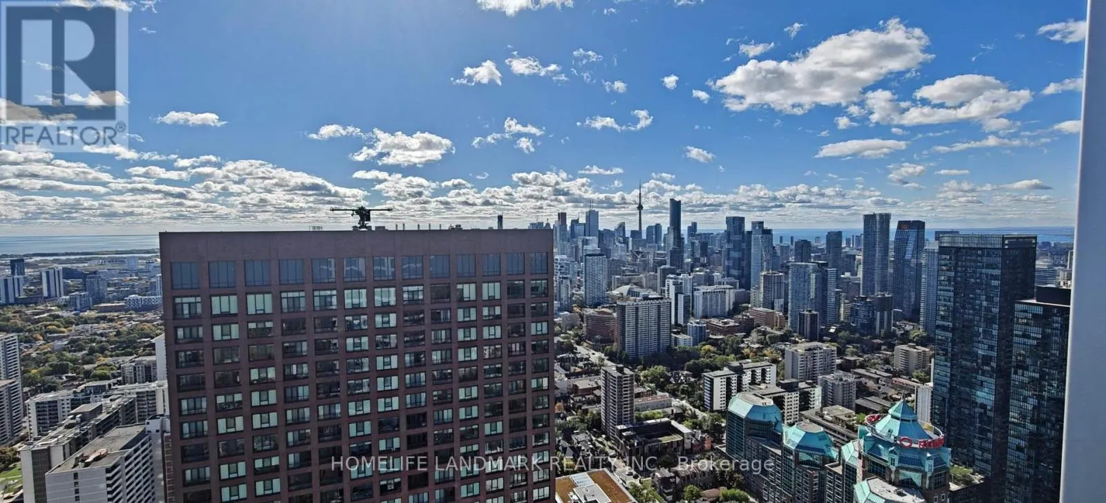 5401 - 395 BLOOR STREET S