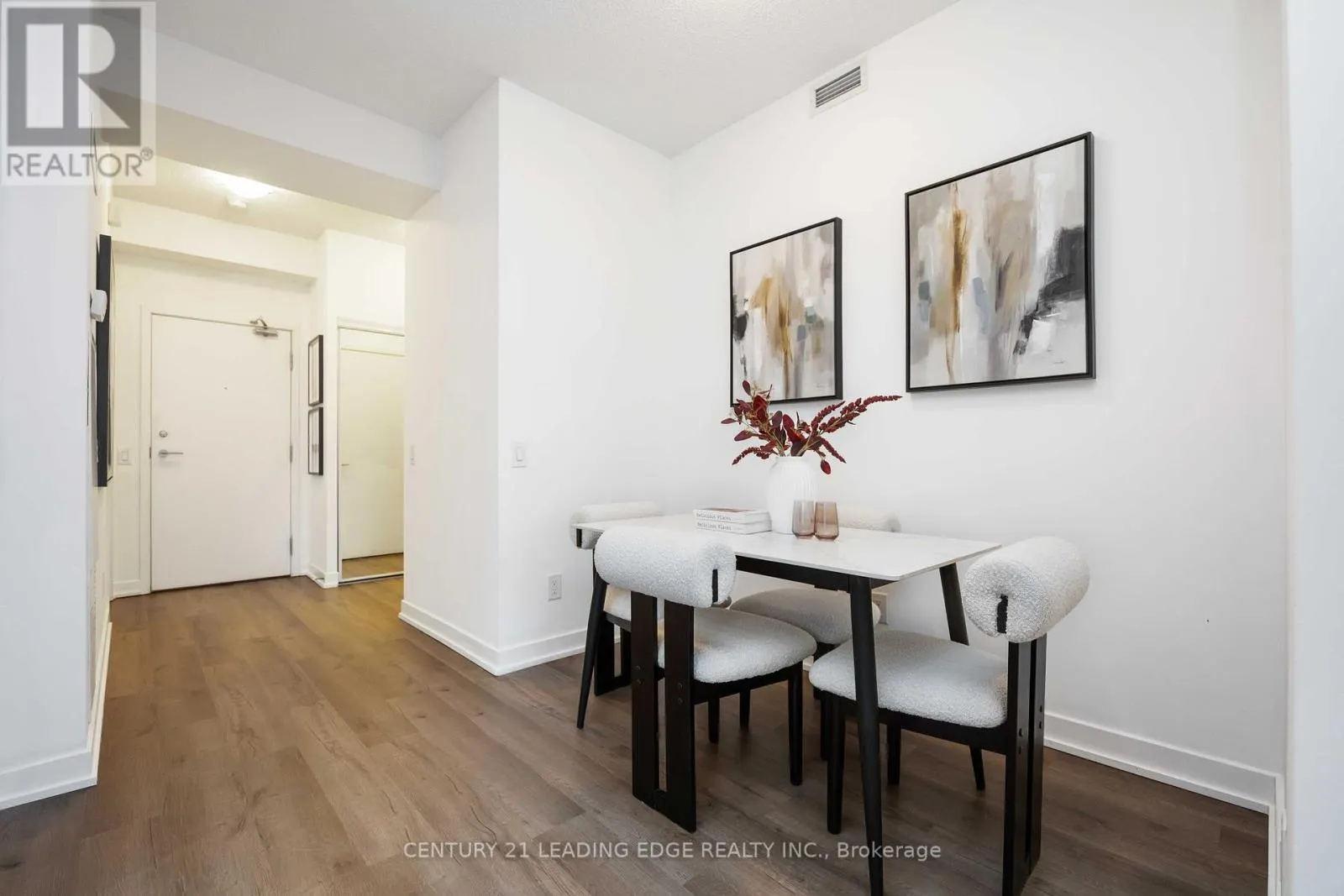 1106 - 72 ESTHER SHINER BOULEVARD