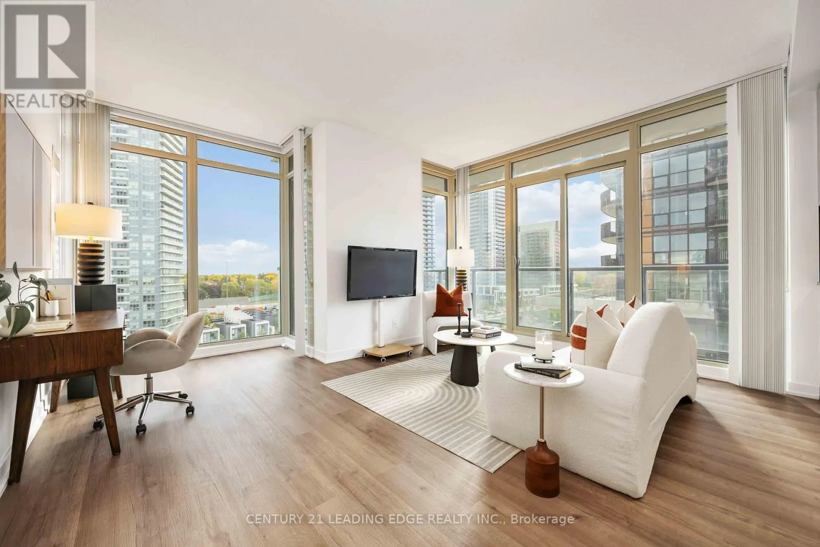 1106 - 72 ESTHER SHINER BOULEVARD