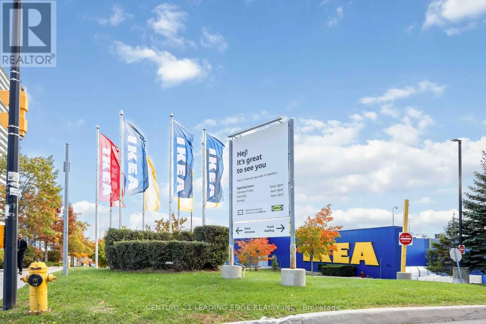 1106 - 72 ESTHER SHINER BOULEVARD