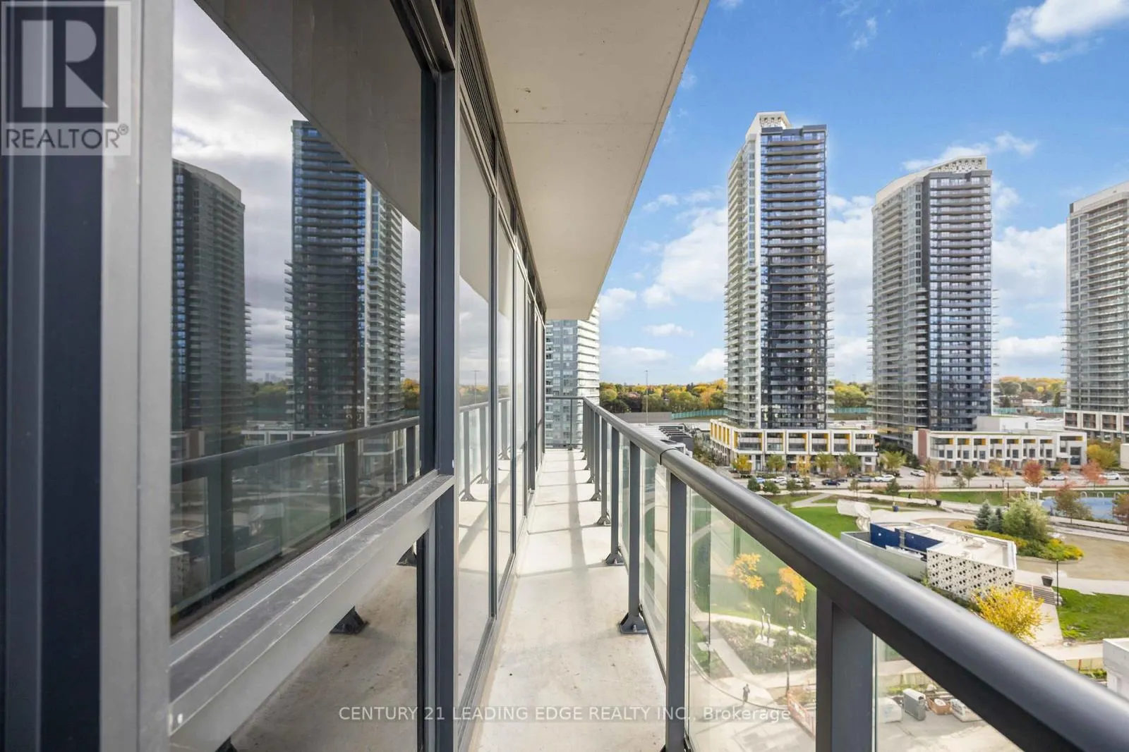 1106 - 72 ESTHER SHINER BOULEVARD