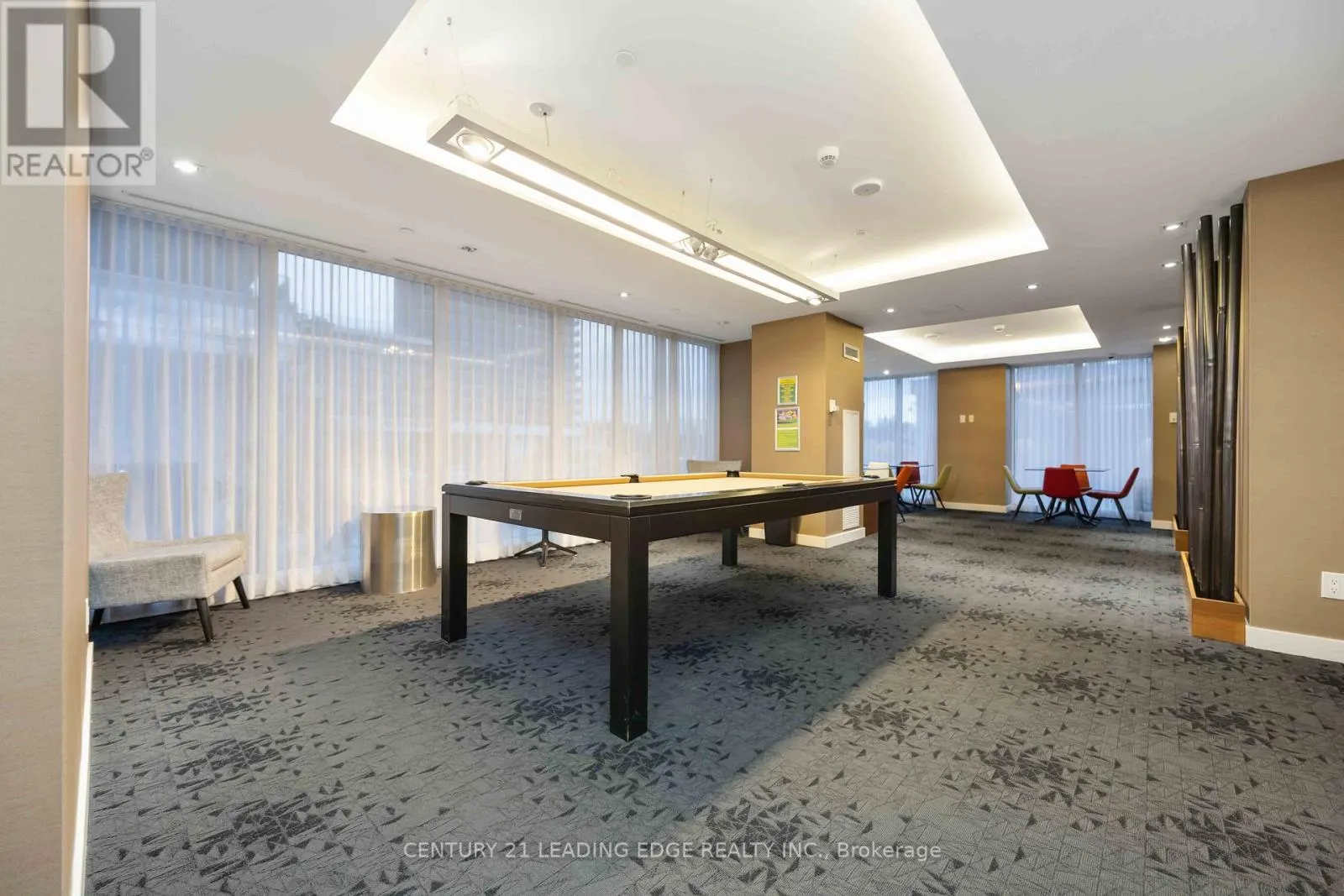 1106 - 72 ESTHER SHINER BOULEVARD