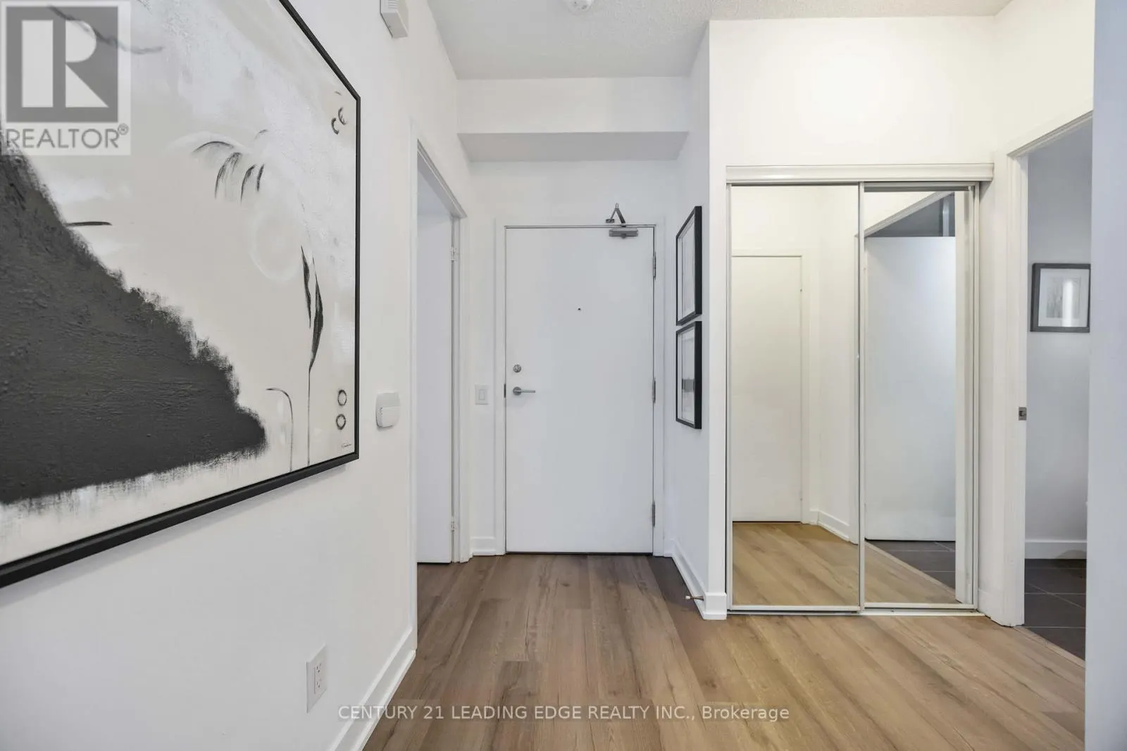 1106 - 72 ESTHER SHINER BOULEVARD