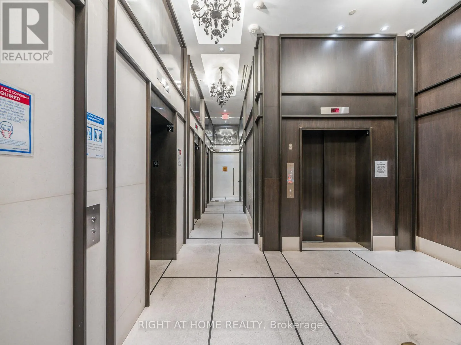 5607 - 197 YONGE STREET