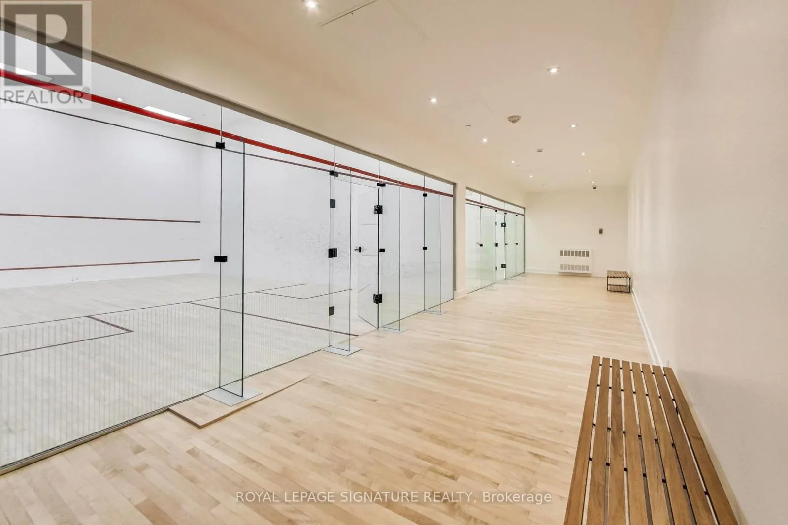 1826 - 111 ST CLAIR AVENUE W