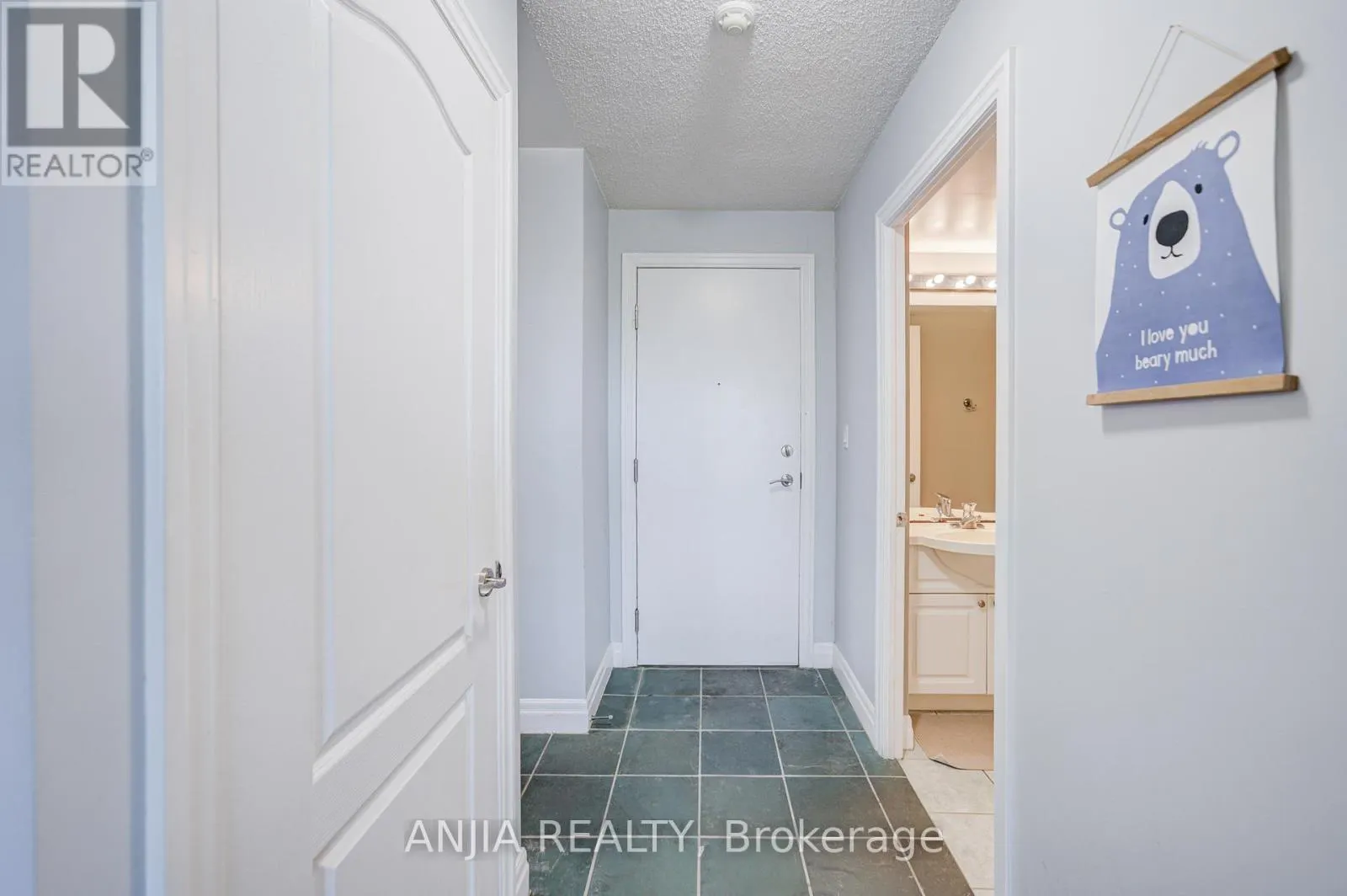 808 - 188 DORIS AVENUE