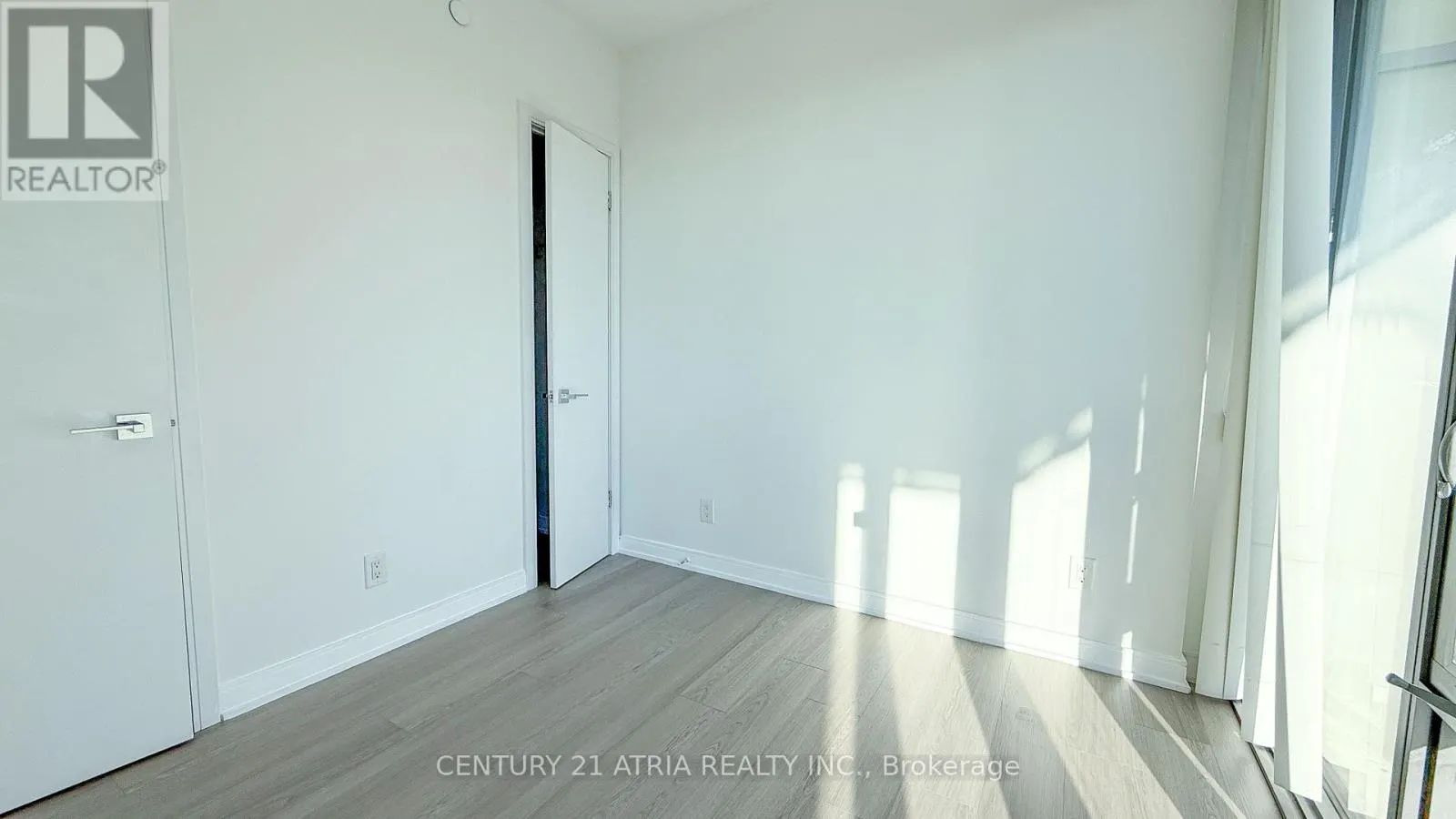 1805 - 57 ST. JOSEPH STREET