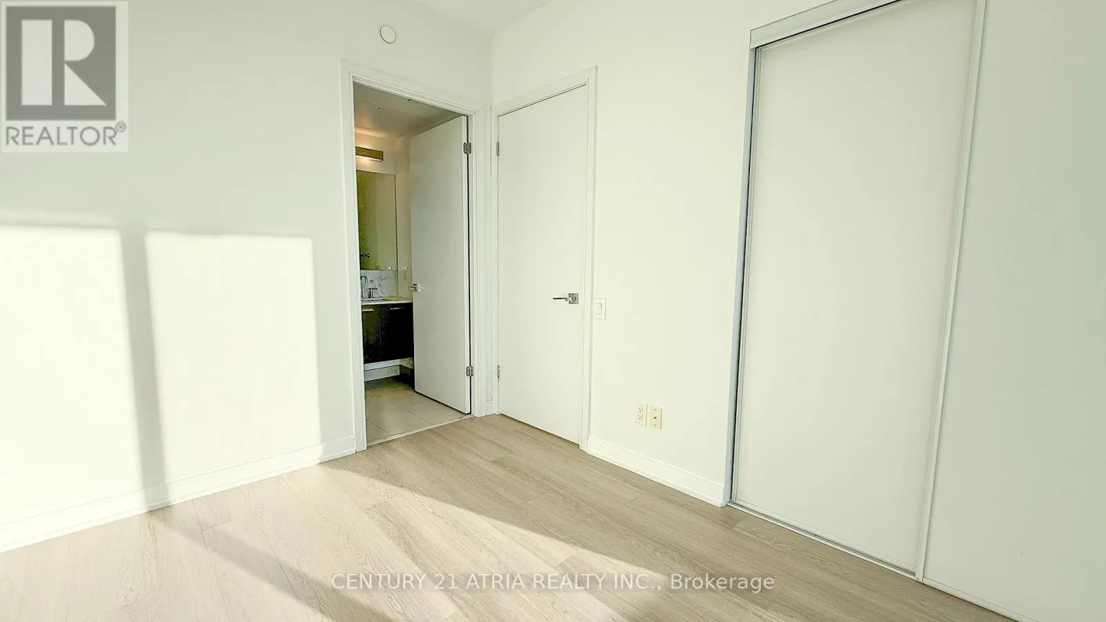 1805 - 57 ST. JOSEPH STREET