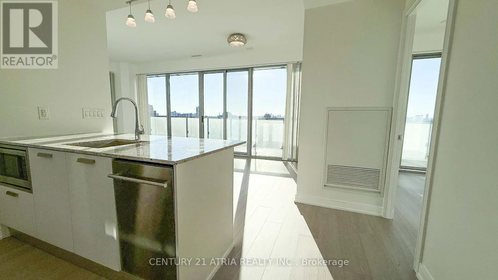 1805 - 57 ST. JOSEPH STREET