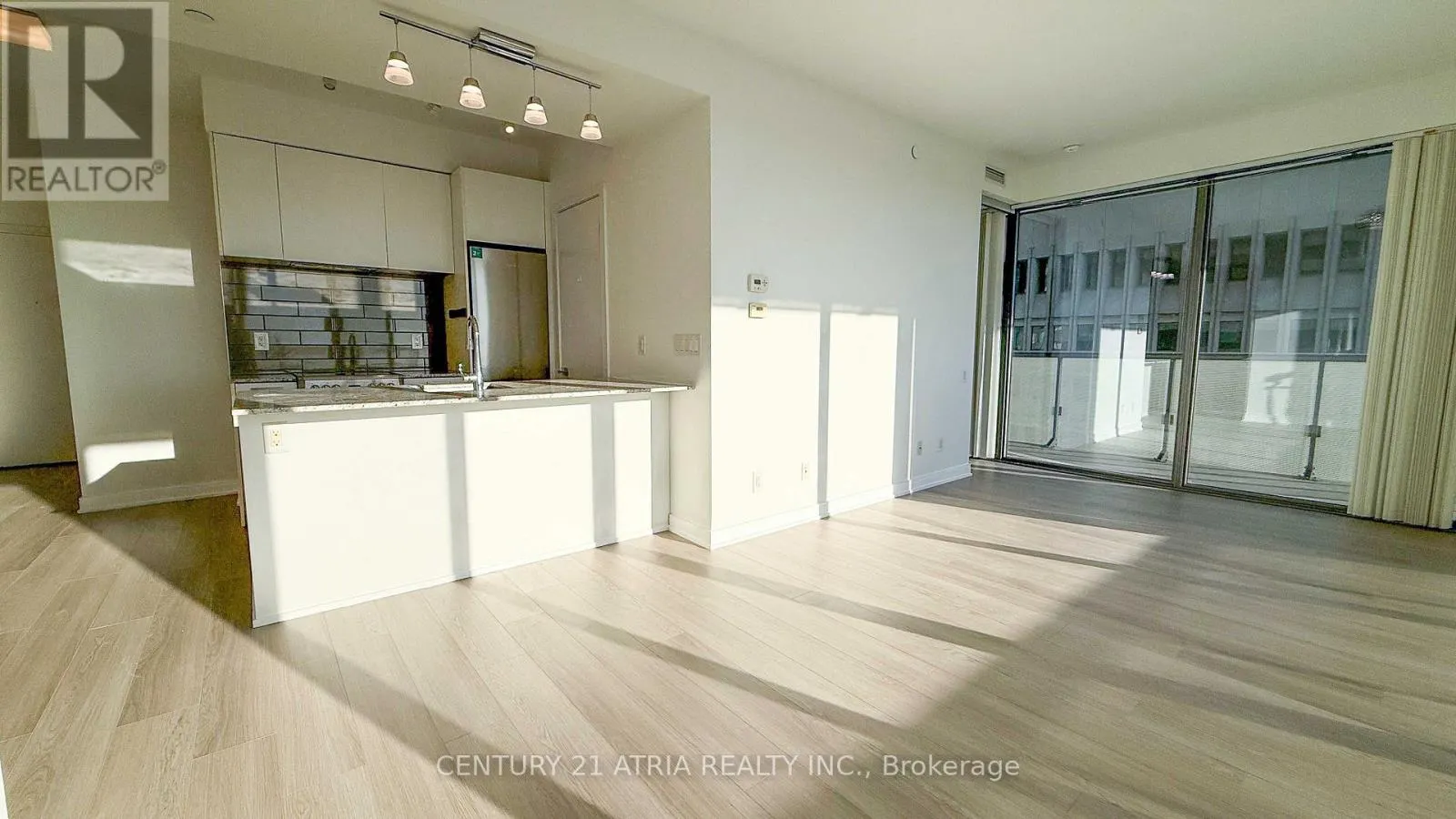 1805 - 57 ST. JOSEPH STREET