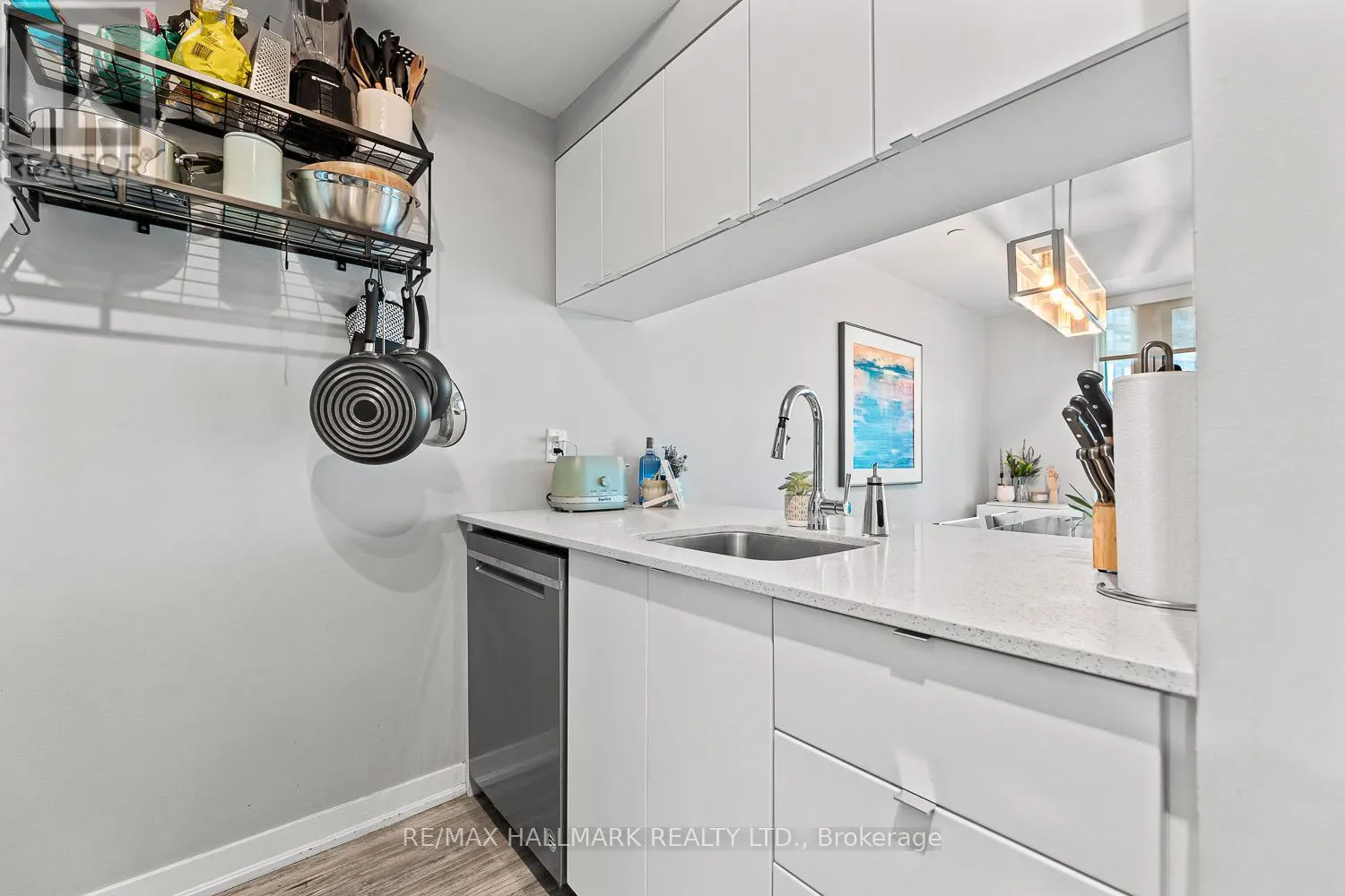 709 - 69 LYNN WILLIAMS STREET