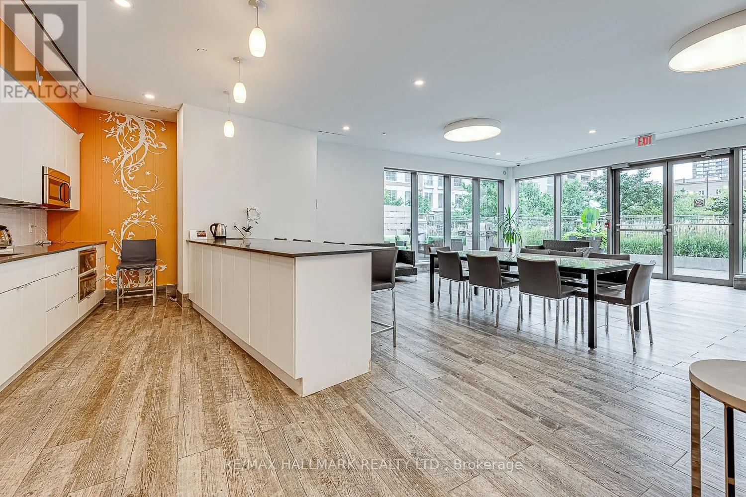 709 - 69 LYNN WILLIAMS STREET