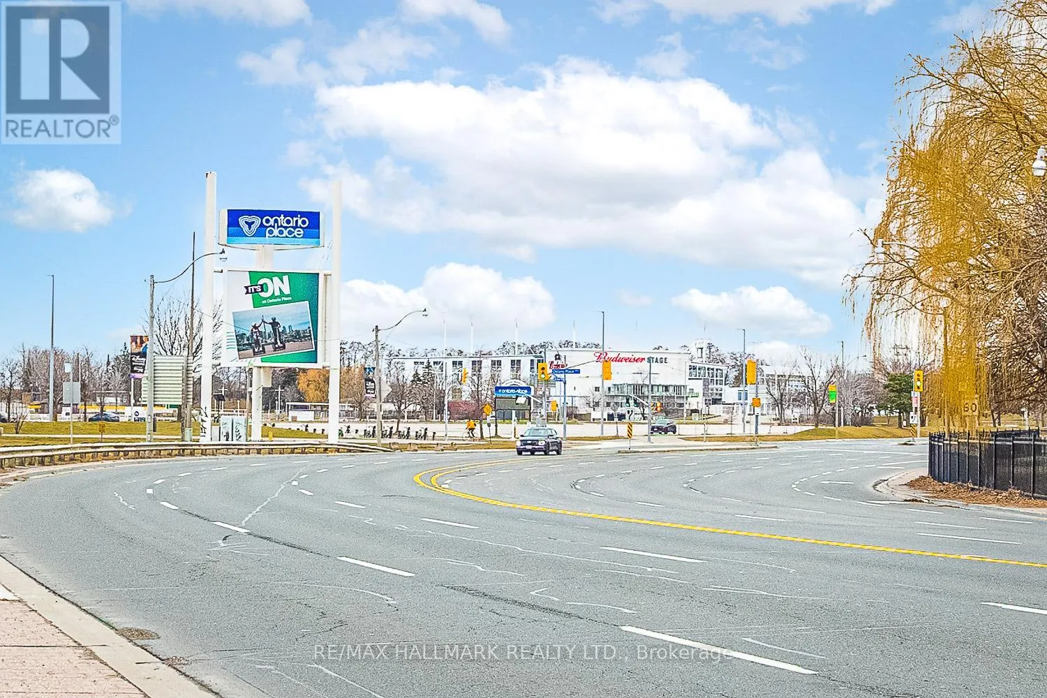 709 - 69 LYNN WILLIAMS STREET