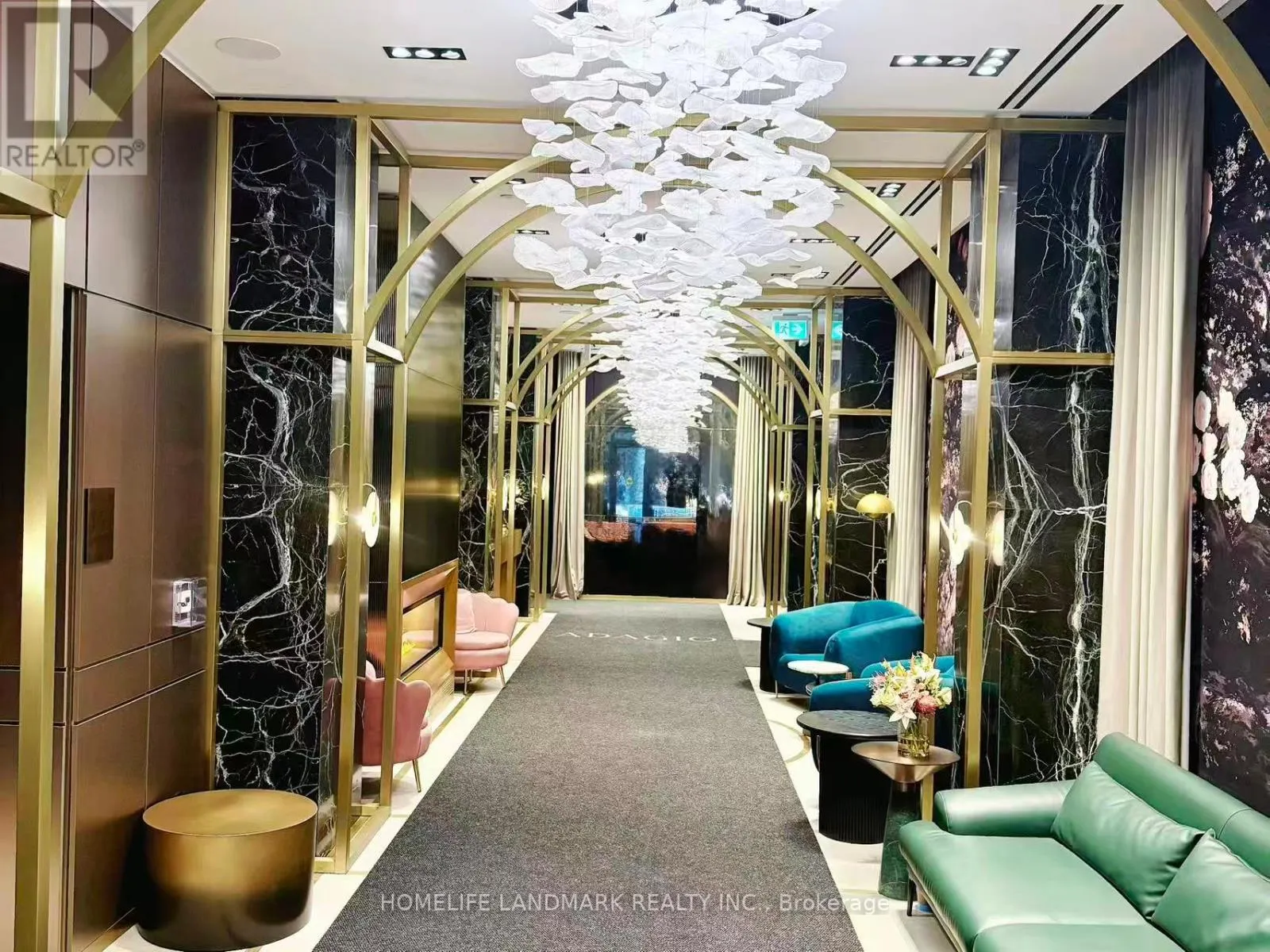 2201 - 771 YONGE STREET