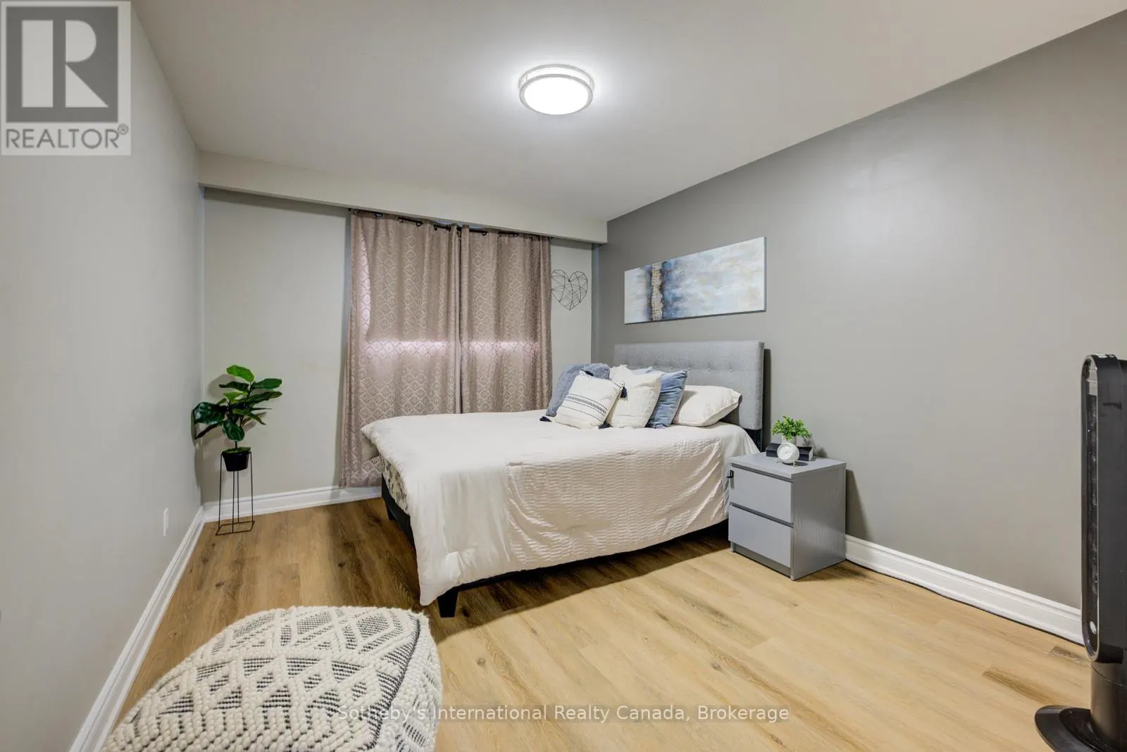 400 CHEROKEE BOULEVARD