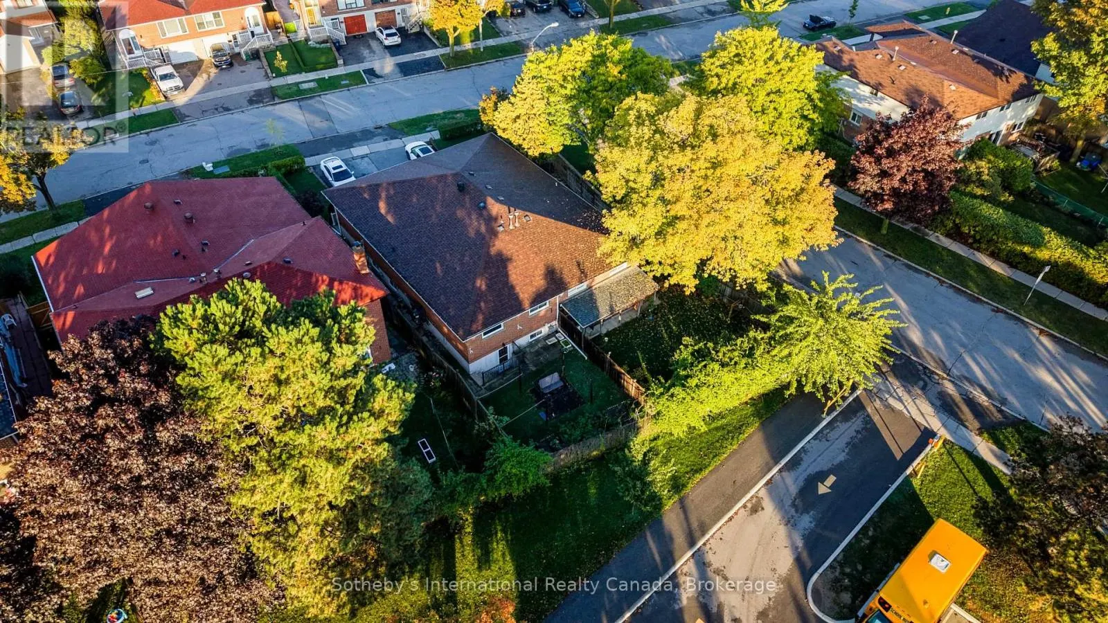 400 CHEROKEE BOULEVARD