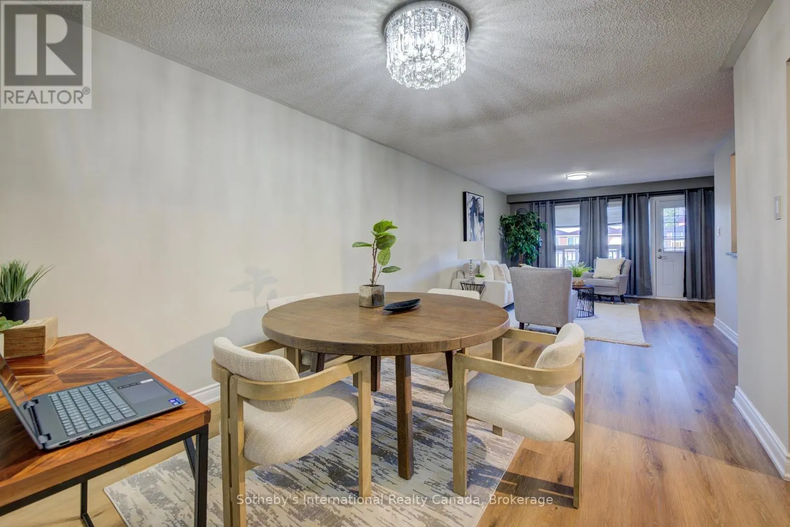 400 CHEROKEE BOULEVARD