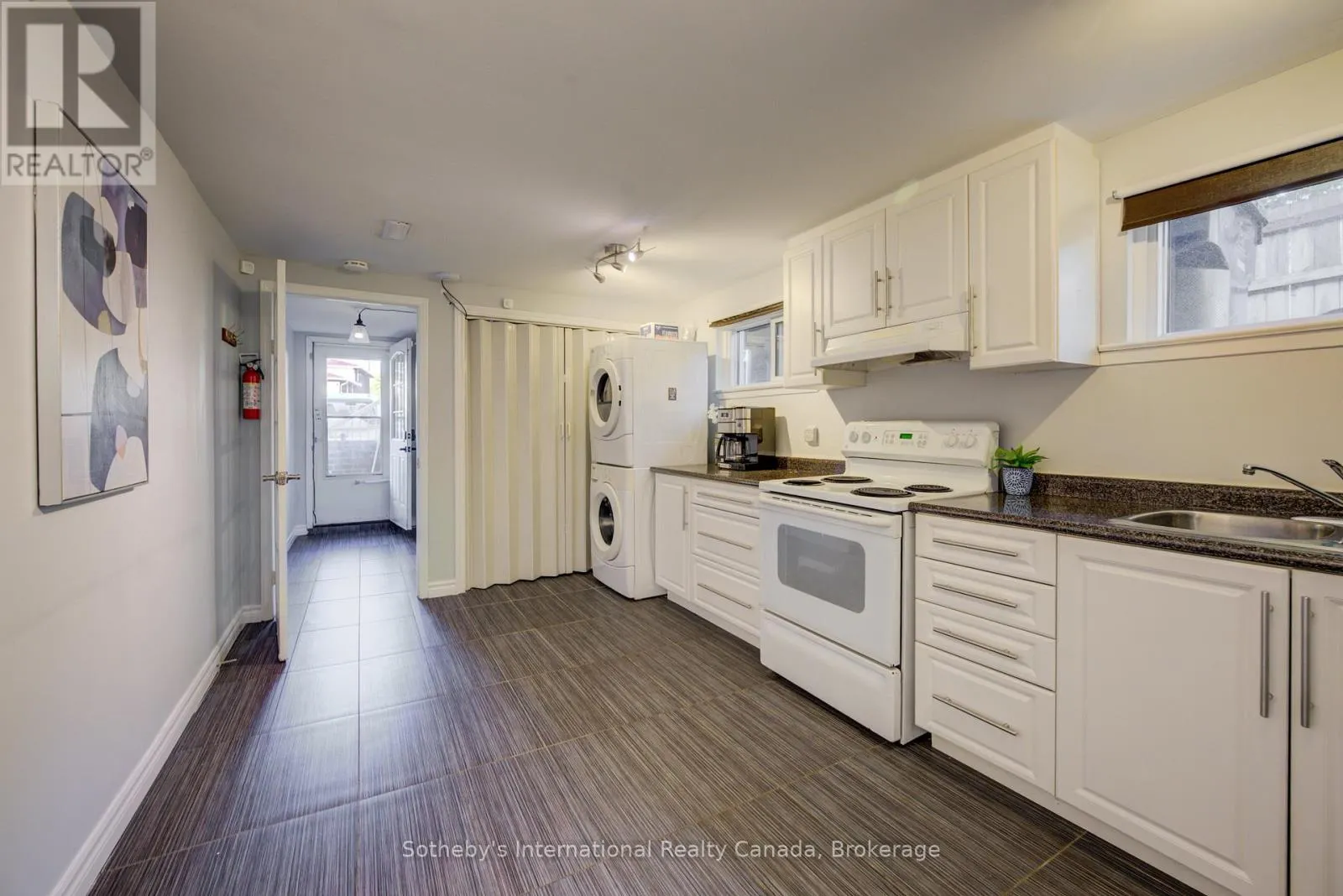 400 CHEROKEE BOULEVARD