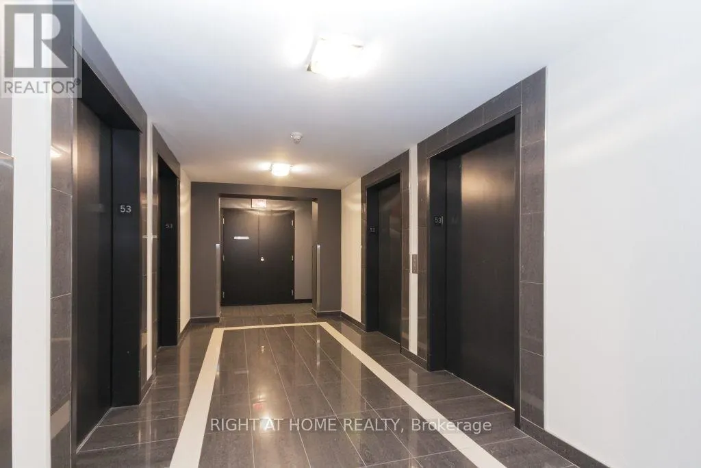 5301 - 11 BRUNEL COURT