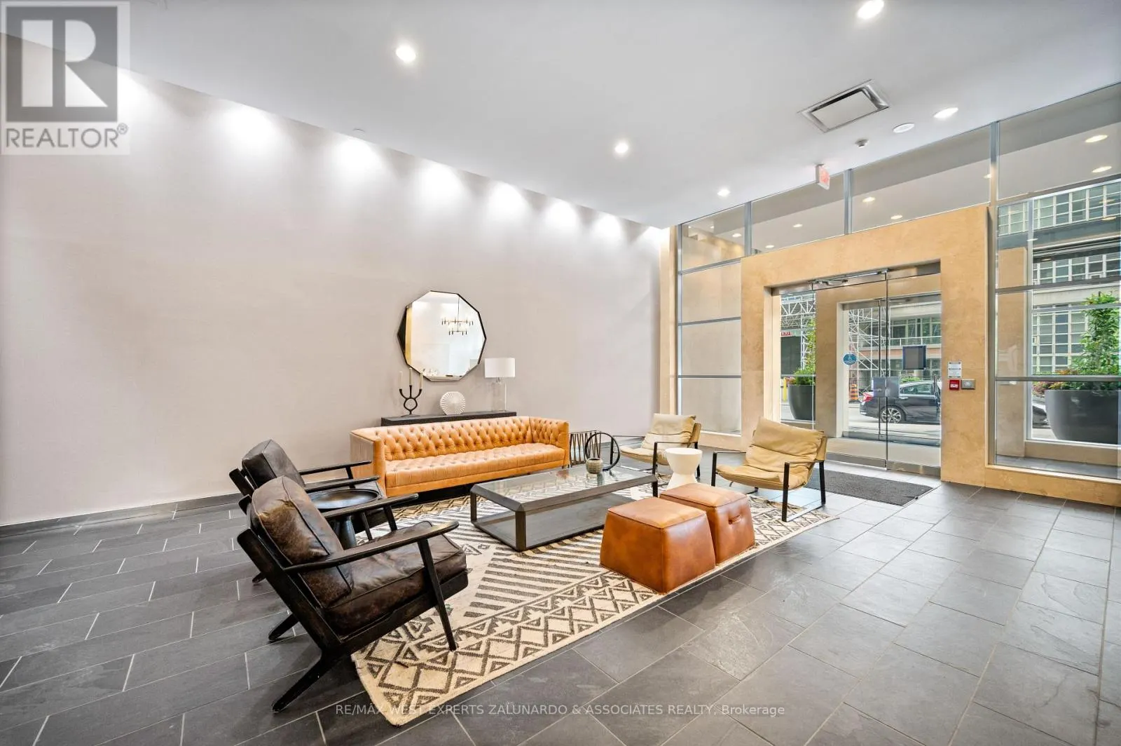 315 - 59 EAST LIBERTY STREET