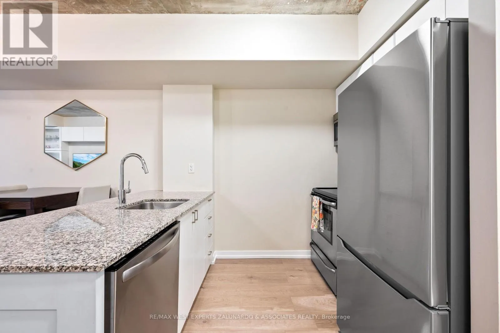 315 - 59 EAST LIBERTY STREET