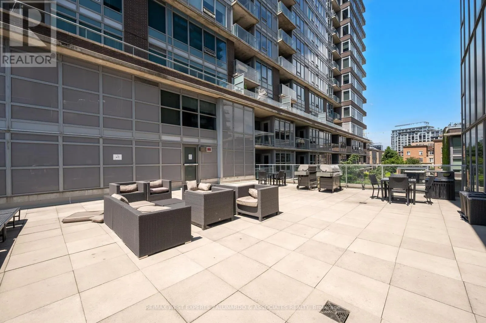 315 - 59 EAST LIBERTY STREET