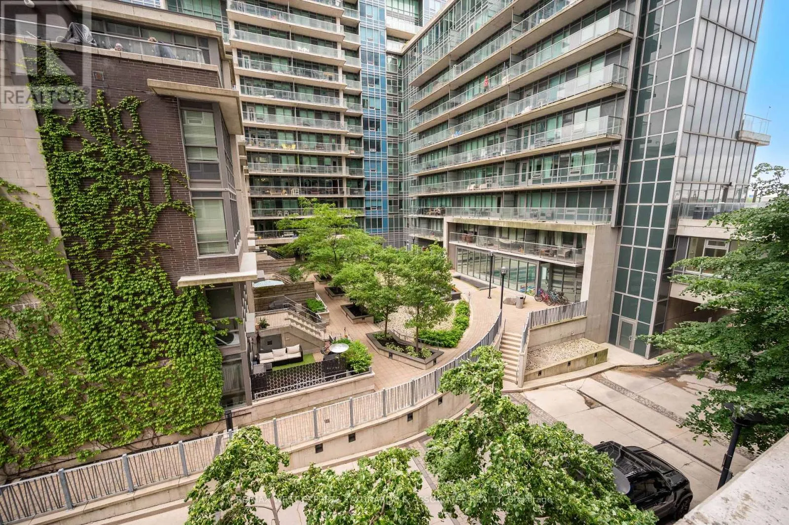 315 - 59 EAST LIBERTY STREET