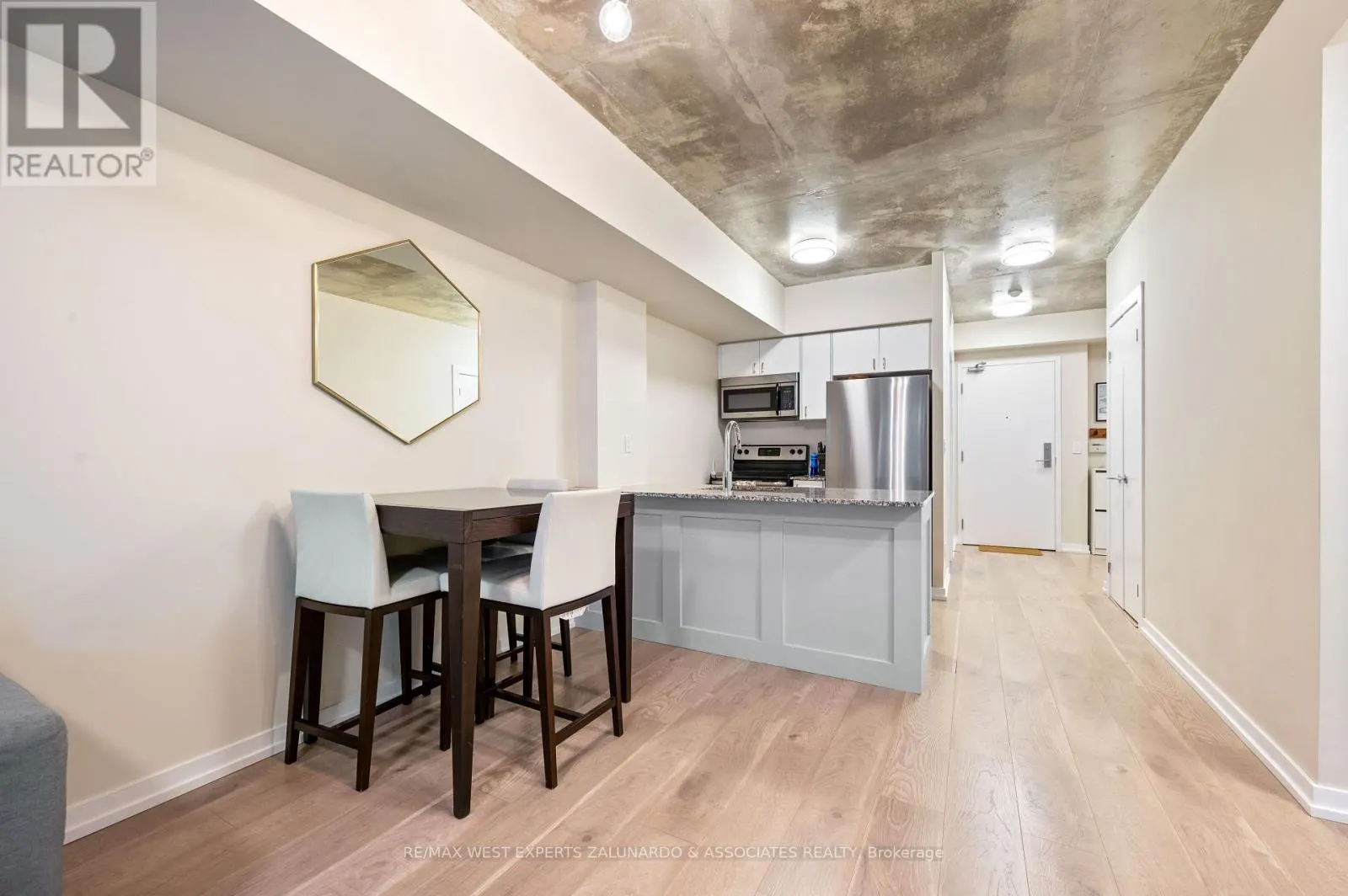 315 - 59 EAST LIBERTY STREET