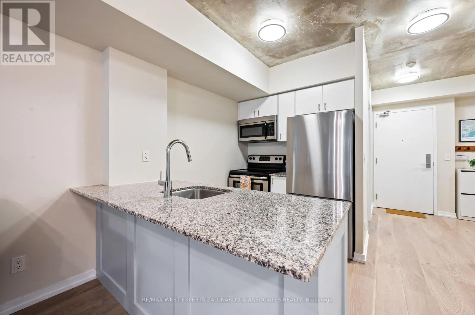 315 - 59 EAST LIBERTY STREET