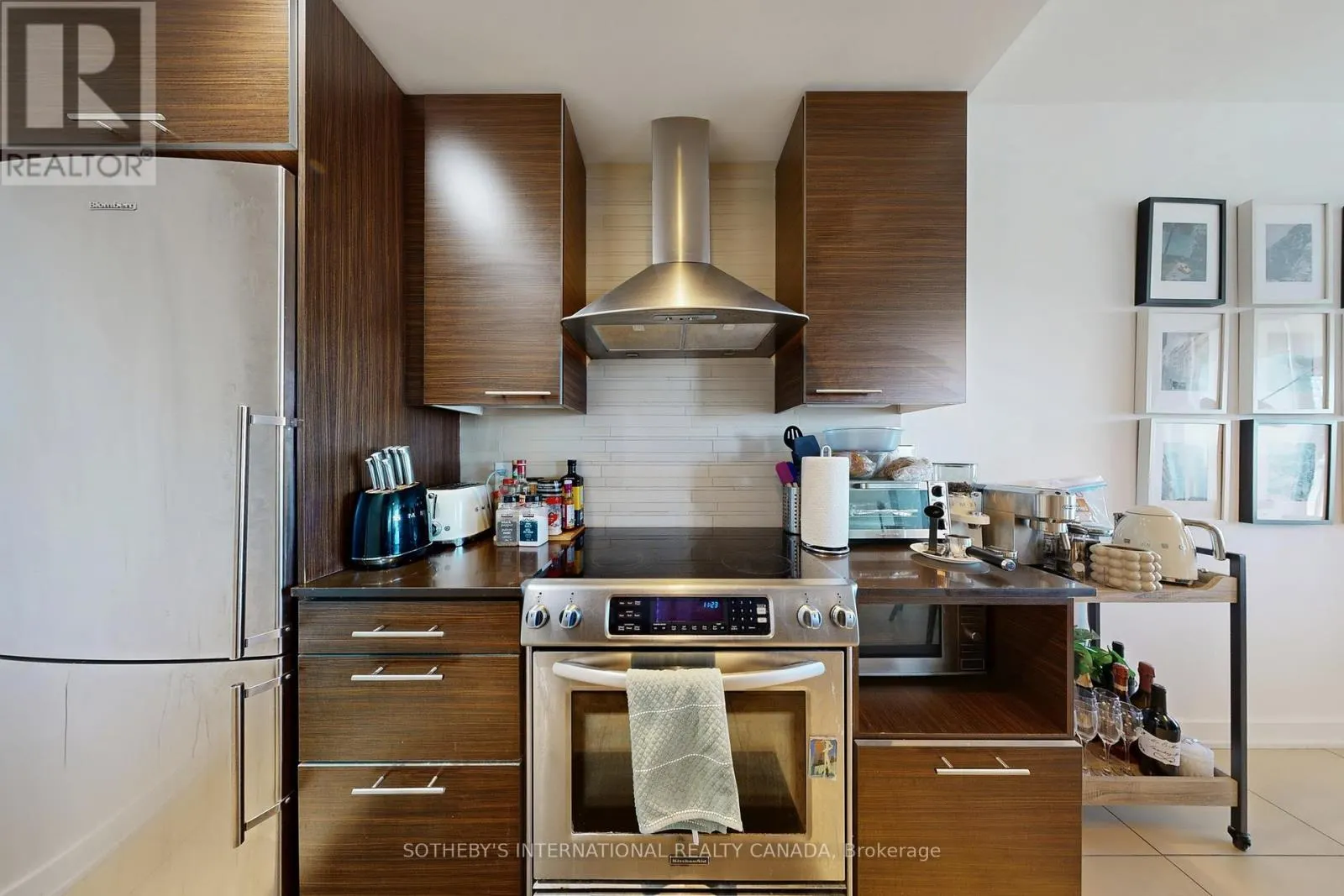 1907 - 1 MARKET STREET