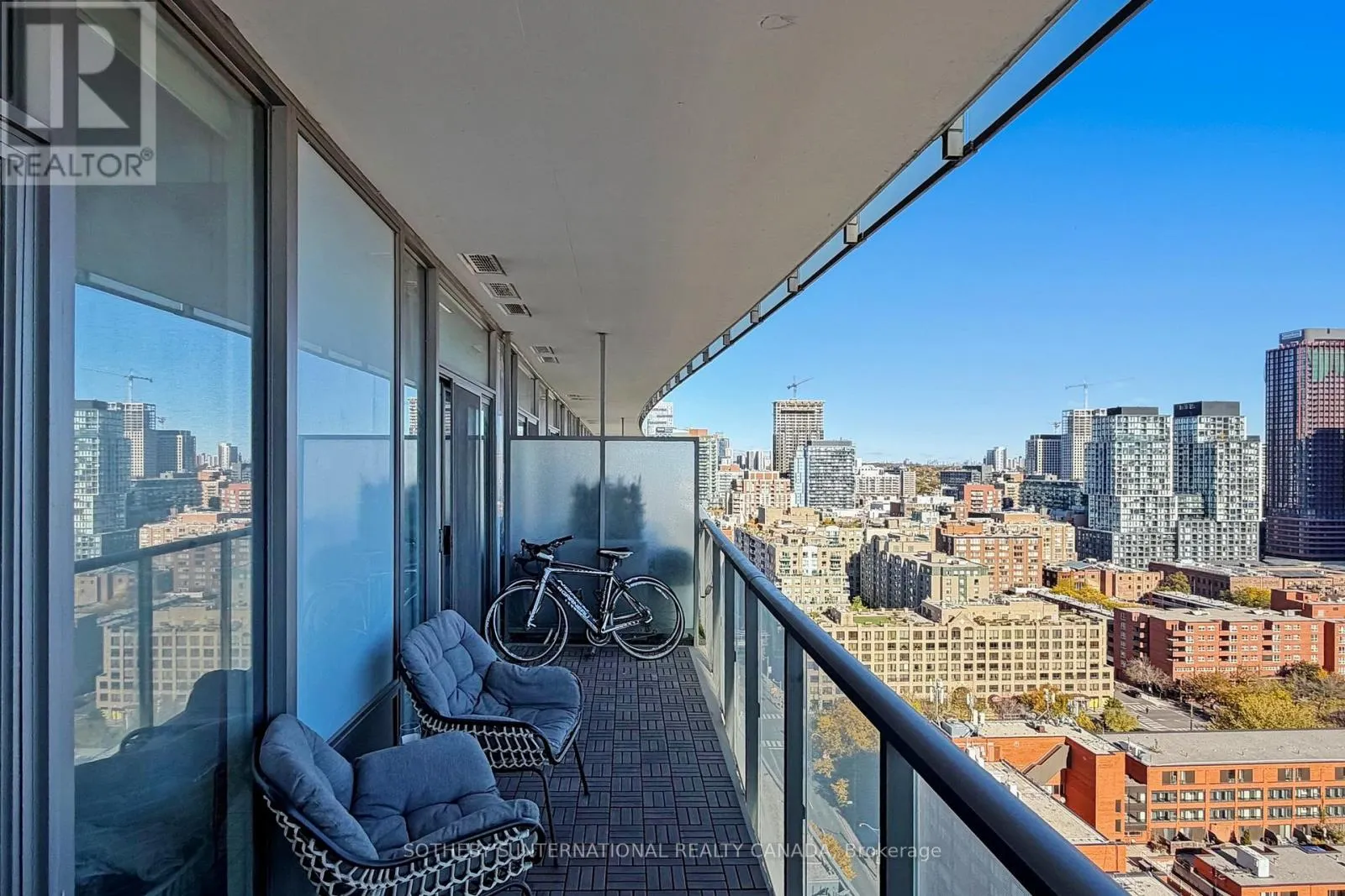 1907 - 1 MARKET STREET