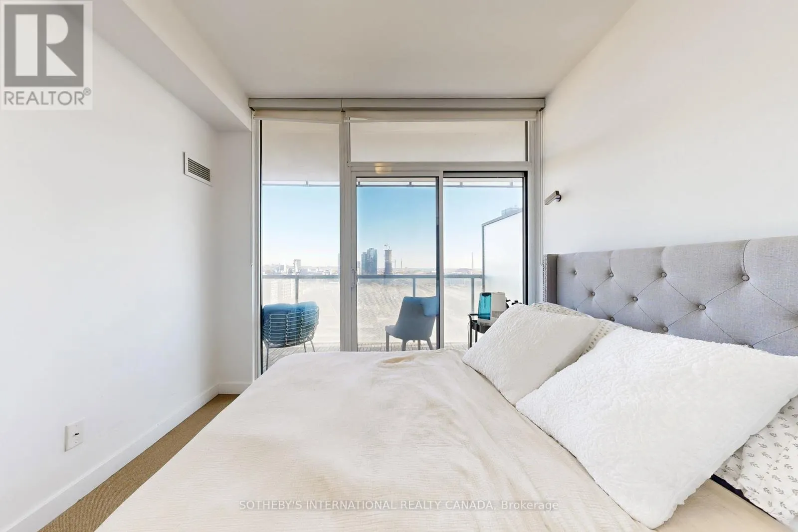 1907 - 1 MARKET STREET