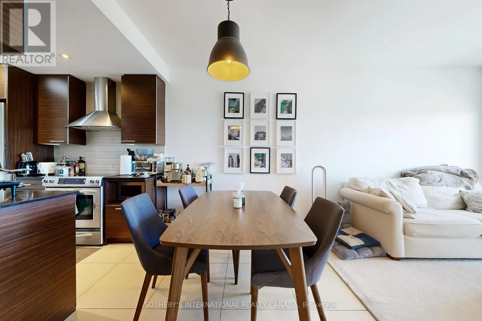 1907 - 1 MARKET STREET