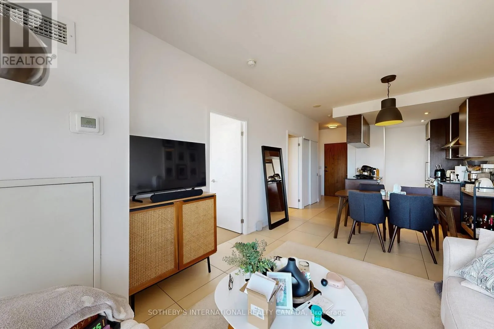 1907 - 1 MARKET STREET