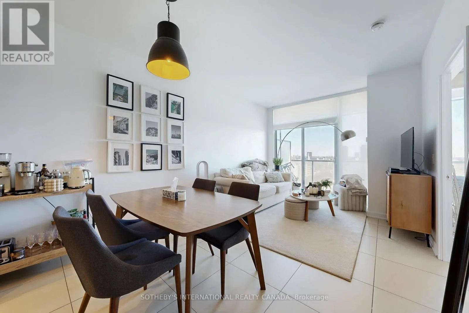 1907 - 1 MARKET STREET