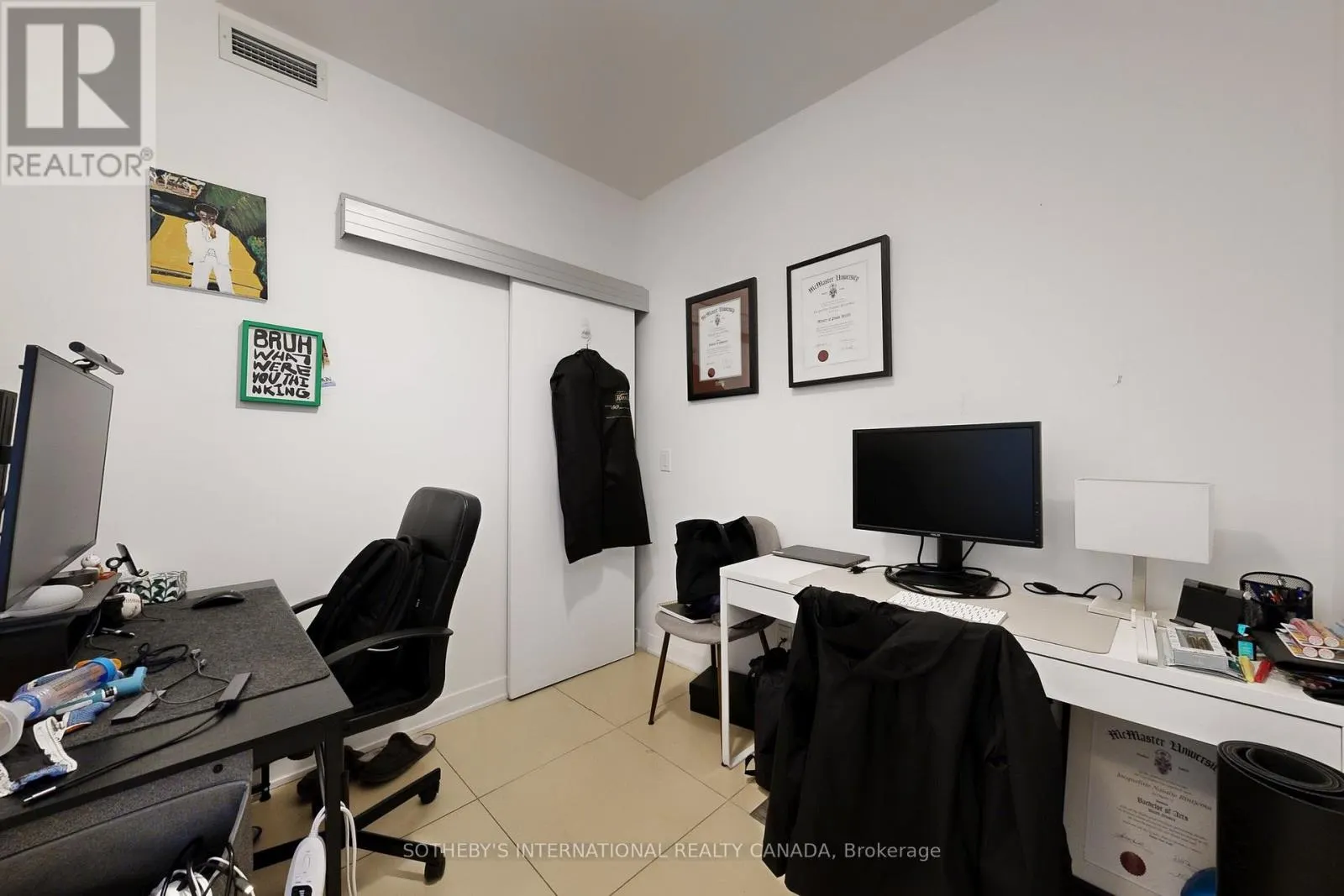 1907 - 1 MARKET STREET