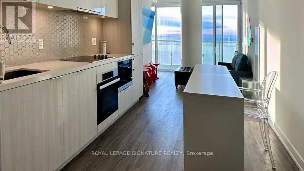 2603 - 15 QUEENS QUAY E