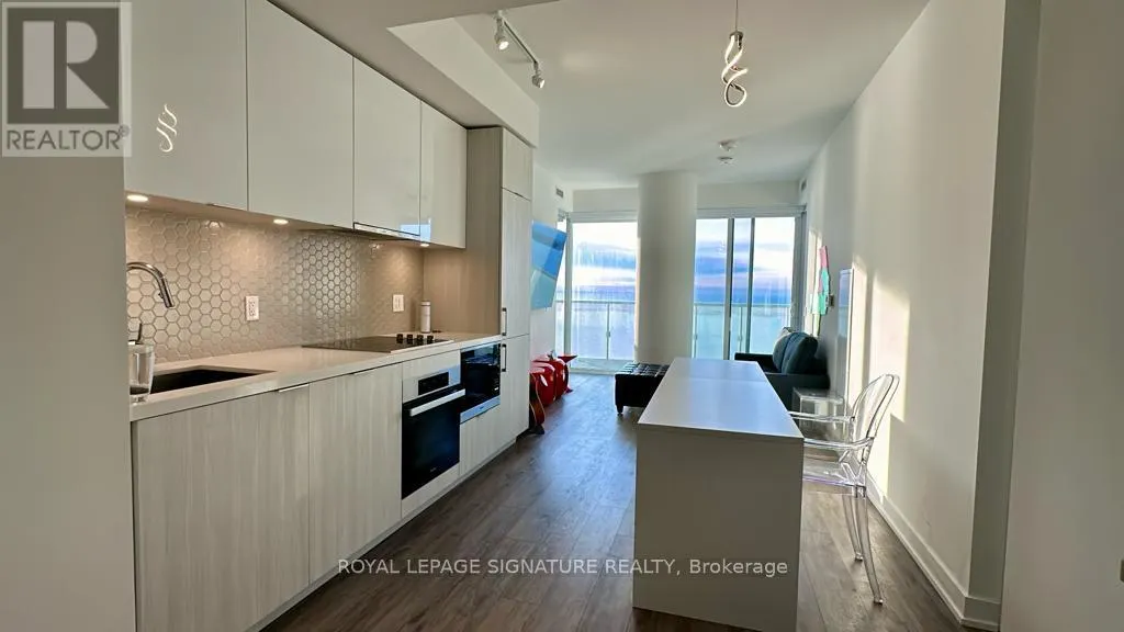 2603 - 15 QUEENS QUAY E