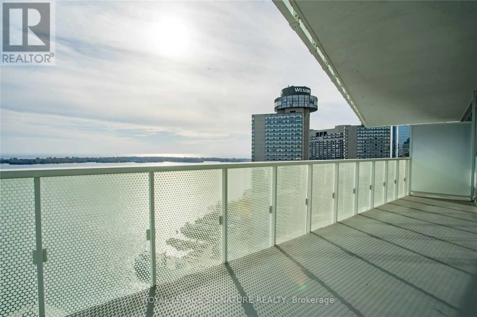 2603 - 15 QUEENS QUAY E