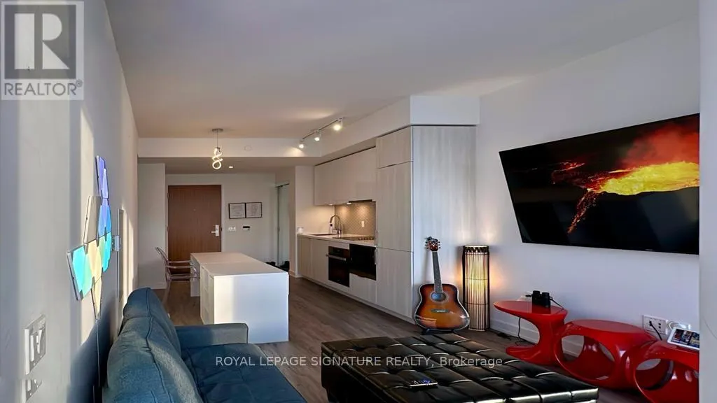 2603 - 15 QUEENS QUAY E