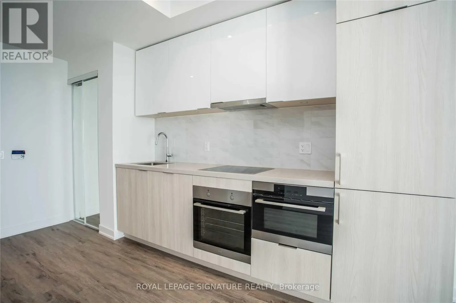 2603 - 15 QUEENS QUAY E