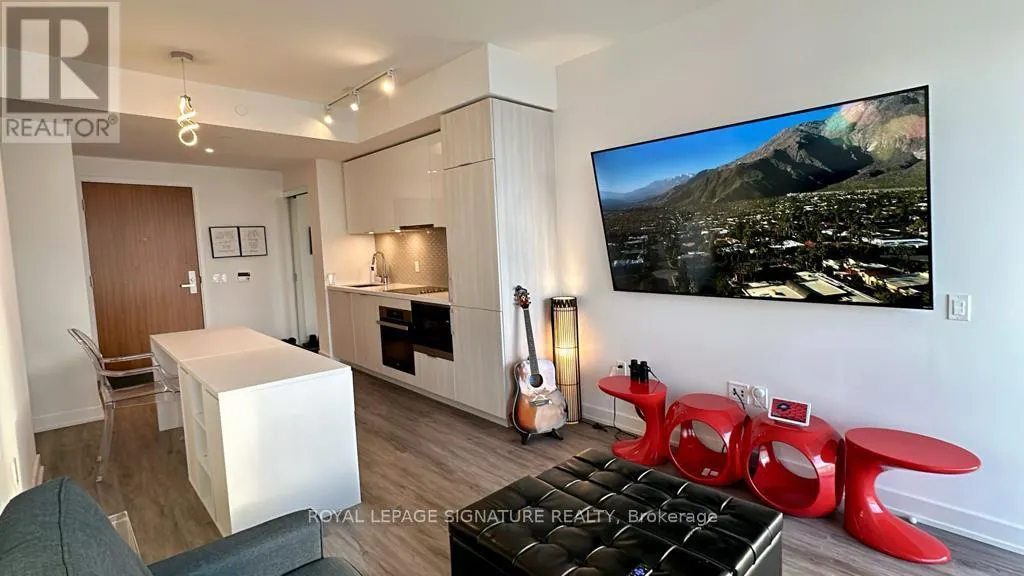 2603 - 15 QUEENS QUAY E